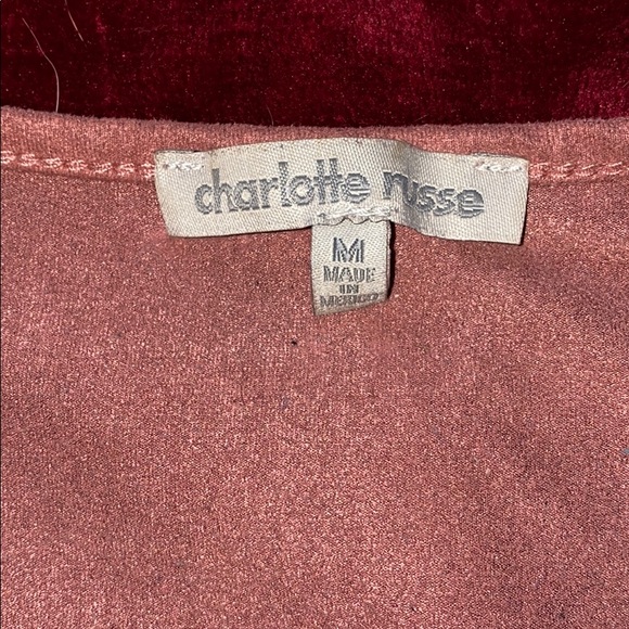 Crop top! - Picture 2 of 3